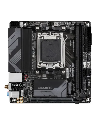 GIGABYTE B650I AX Scheda madre - AMD Ryzen serie 9000, VRM a 5+2+1 fasi, fino a 6400 MHz DDR5 (OC), 1xPCIe 4.0 M.2, LAN 2,5