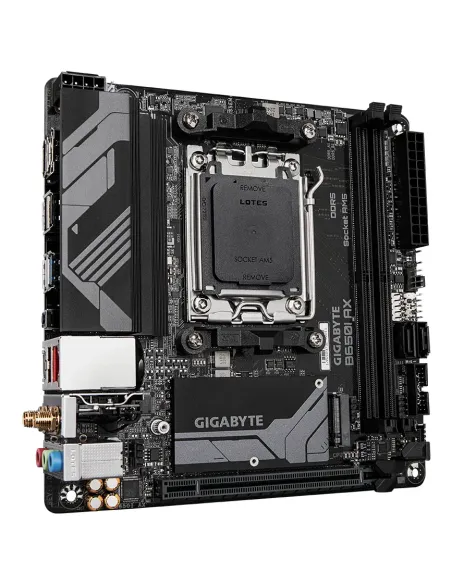 GIGABYTE B650I AX Scheda madre - AMD Ryzen serie 9000, VRM a 5+2+1 fasi, fino a 6400 MHz DDR5 (OC), 1xPCIe 4.0 M.2, LAN 2,5