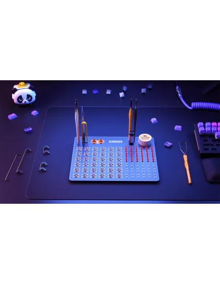 Glorious Gaming Lube Station Keyboard switches lube station