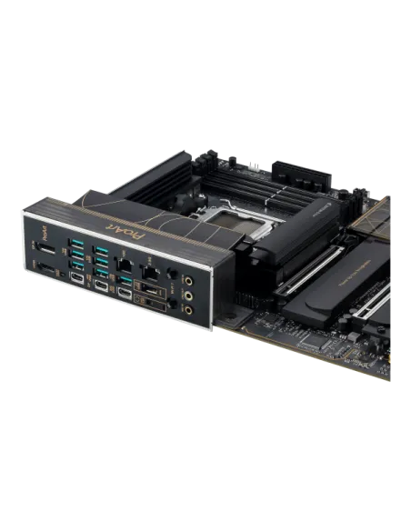 Asus ProArt X870E Creator Wi-Fi e' una scheda madre con chipset AMD X870, 4 slot di RAM DDR5 e 4 M.2.