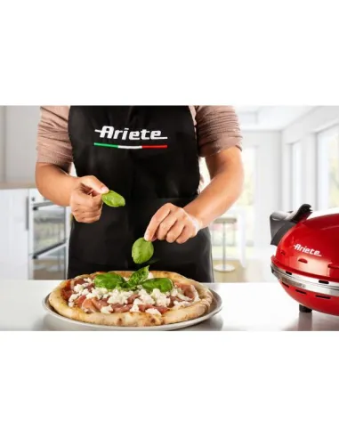 Ariete 909 cuoce la pizza in soli 4 minuti grazie alla pietra refrattaria. Ottima per pizza fresca e surgelata, raggiunge i 400