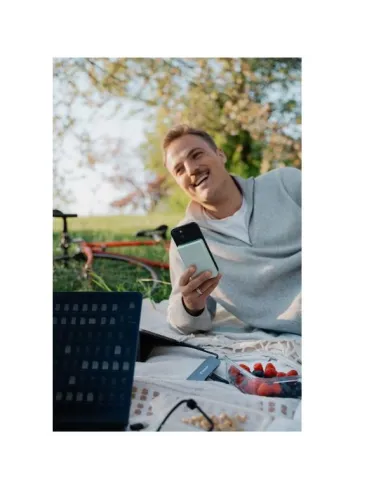 POWER BANK 10000MAH MAG SAFE GREEN