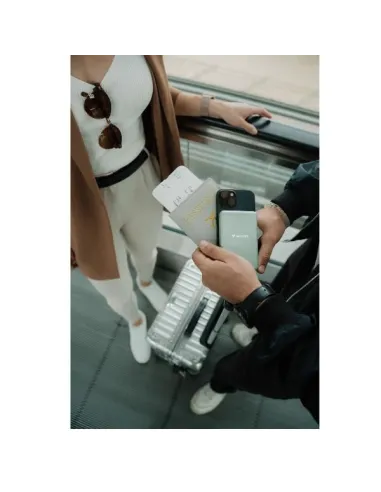 POWER BANK 10000MAH MAG SAFE GREEN