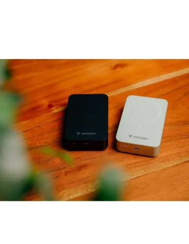 POWER BANK 20000MAH MAG SAFE GREEN