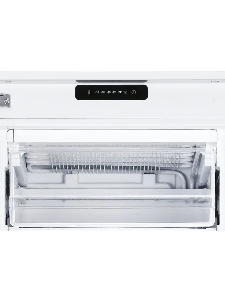 Candy CUS518EW Congelatore verticale Da incasso 204 L