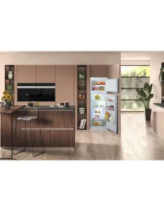 Hotpoint Ariston Frigorifero combinato ad incasso BDFS 2422 2